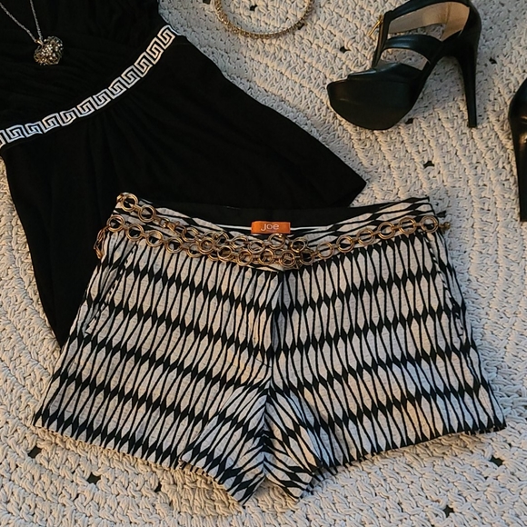 SHORTS BLACK WHITE GEOMETRIC PRINT,RETRO SHORT - Picture 4 of 16